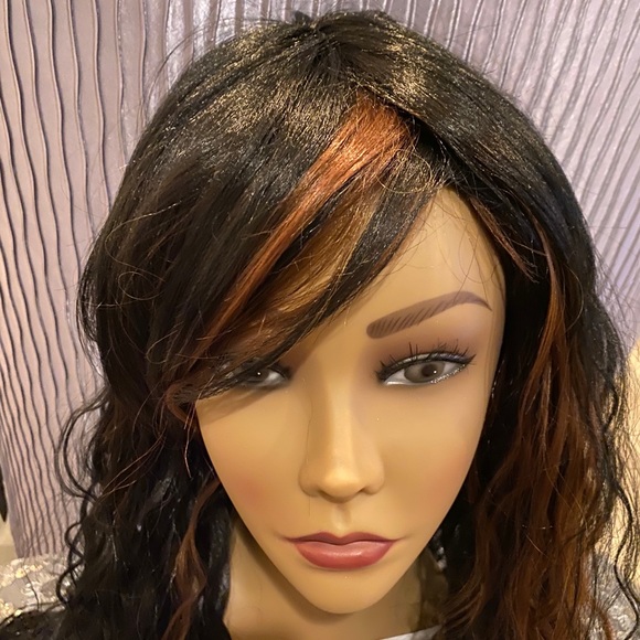 Black curly long wig - Picture 2 of 8